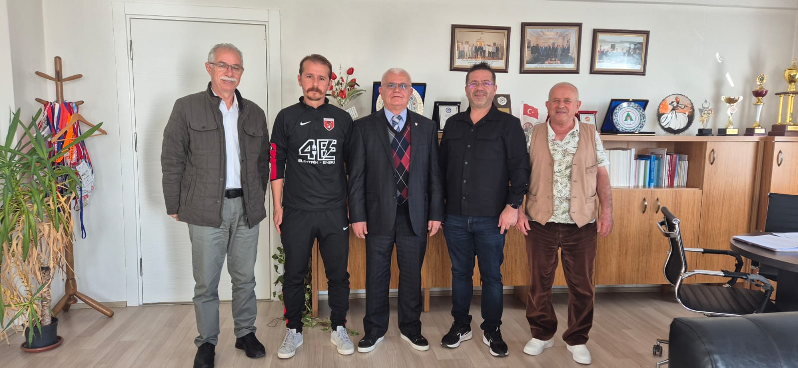 ARSA SPOR KULÜBÜNDEN FEDERASYONUMUZA ZİYARET