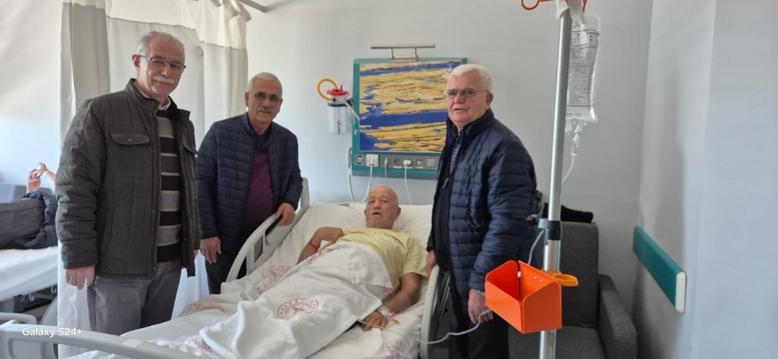 YÖNETİCİLERİMİZ MARMARİS İLÇE TEMSİLCİMİZ AZMİ ÖZKAN'I HASTANEDE ZİYARET ETTİ