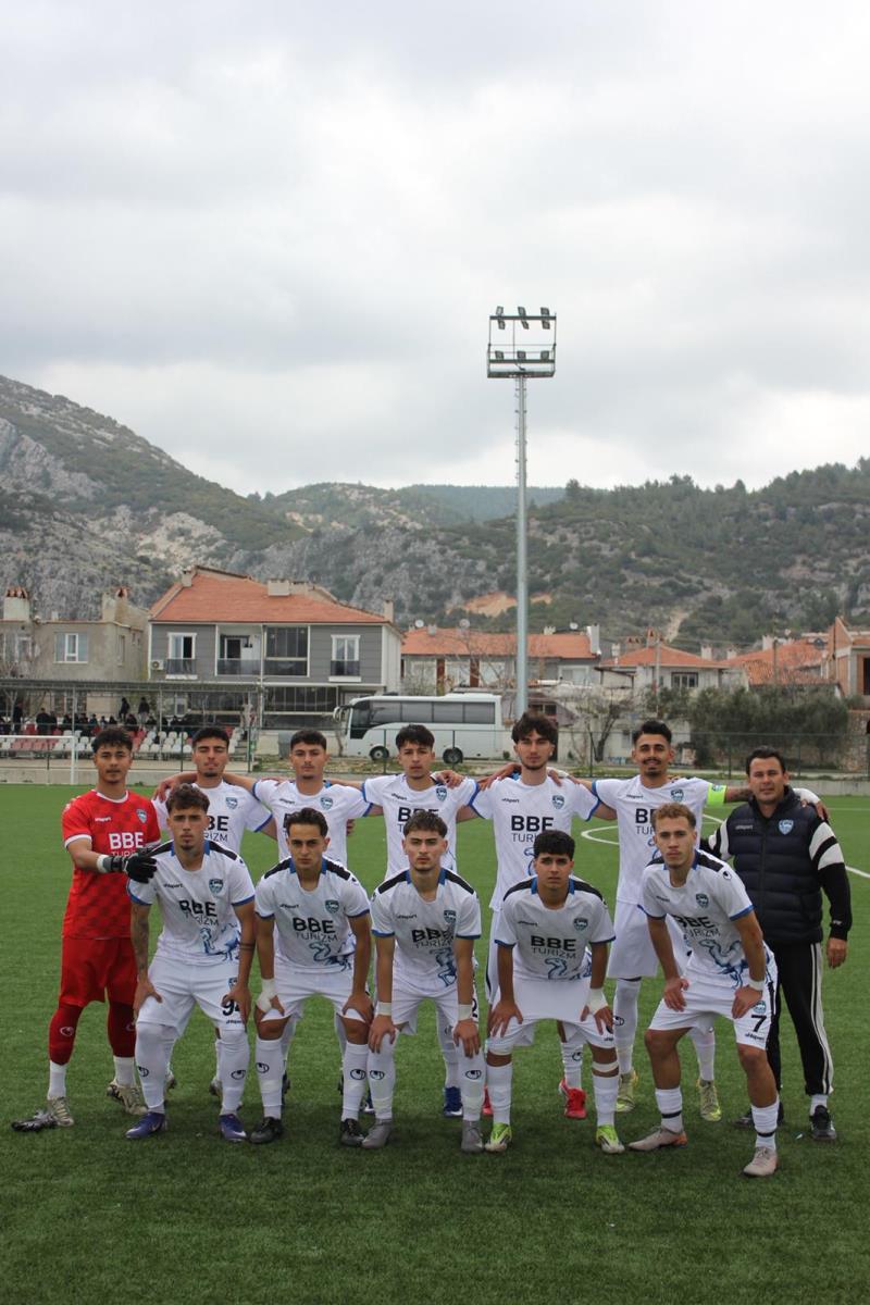 U-18  LİGİ İL BİRİNCİSİ YARIMADA FK SPOR  OLDU